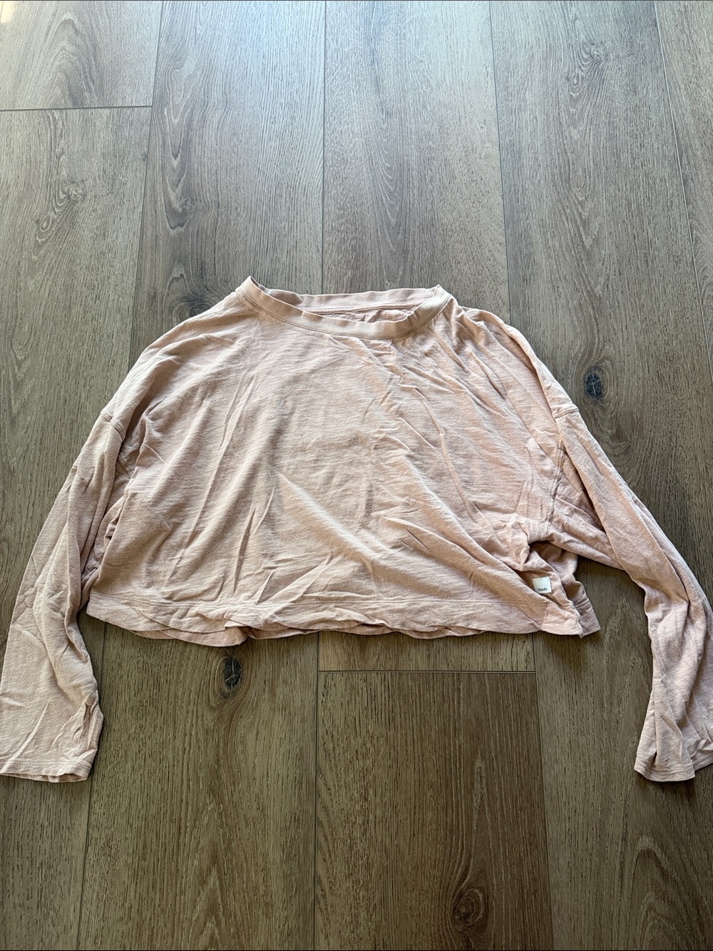 Vuori Blush Long Sleeve Crop Top